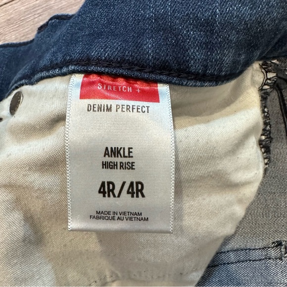 Express High Waisted Denim Perfect Stretch Ripped Ankle Skinny Jeans 4 Regular - Picture 3 of 16